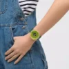 Swatch: Τυφλωμένοι από το Neon