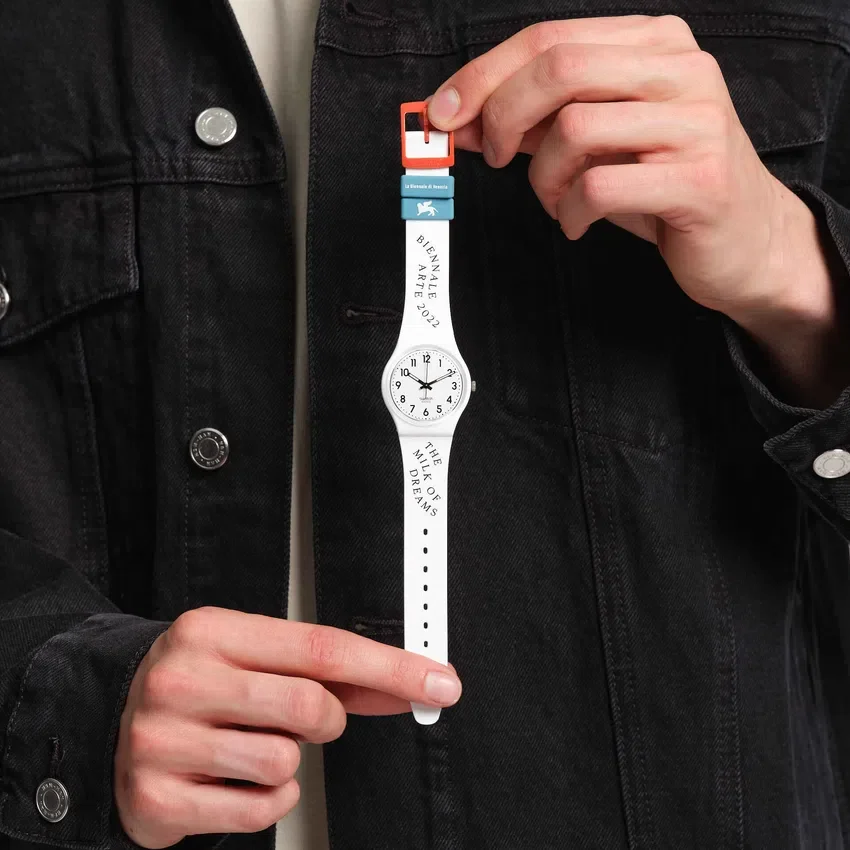 White Dream από τη Swatch